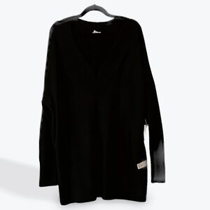 black long sleeve knit sweater